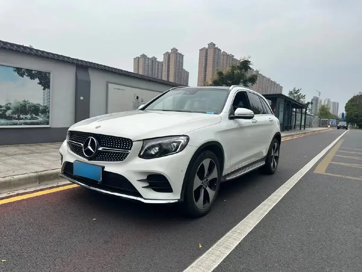 2018 Mercedes-Benz GLC Class 2.0T 245HP L4 9AT