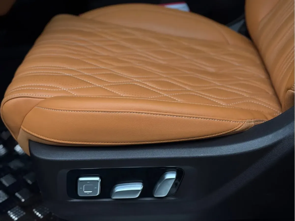 2023 Tank 500 3.0T 360HP V6 9AT,autocango,china used car exporter,china ev exporter,chinese used car exporter,chinese used ev exporter