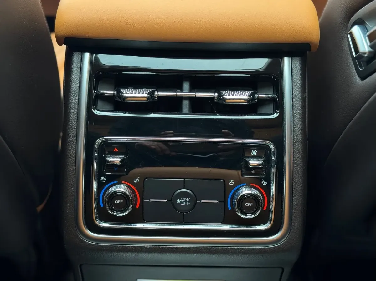 2023 Tank 500 3.0T 360HP V6 9AT,autocango,china used car exporter,china ev exporter,chinese used car exporter,chinese used ev exporter