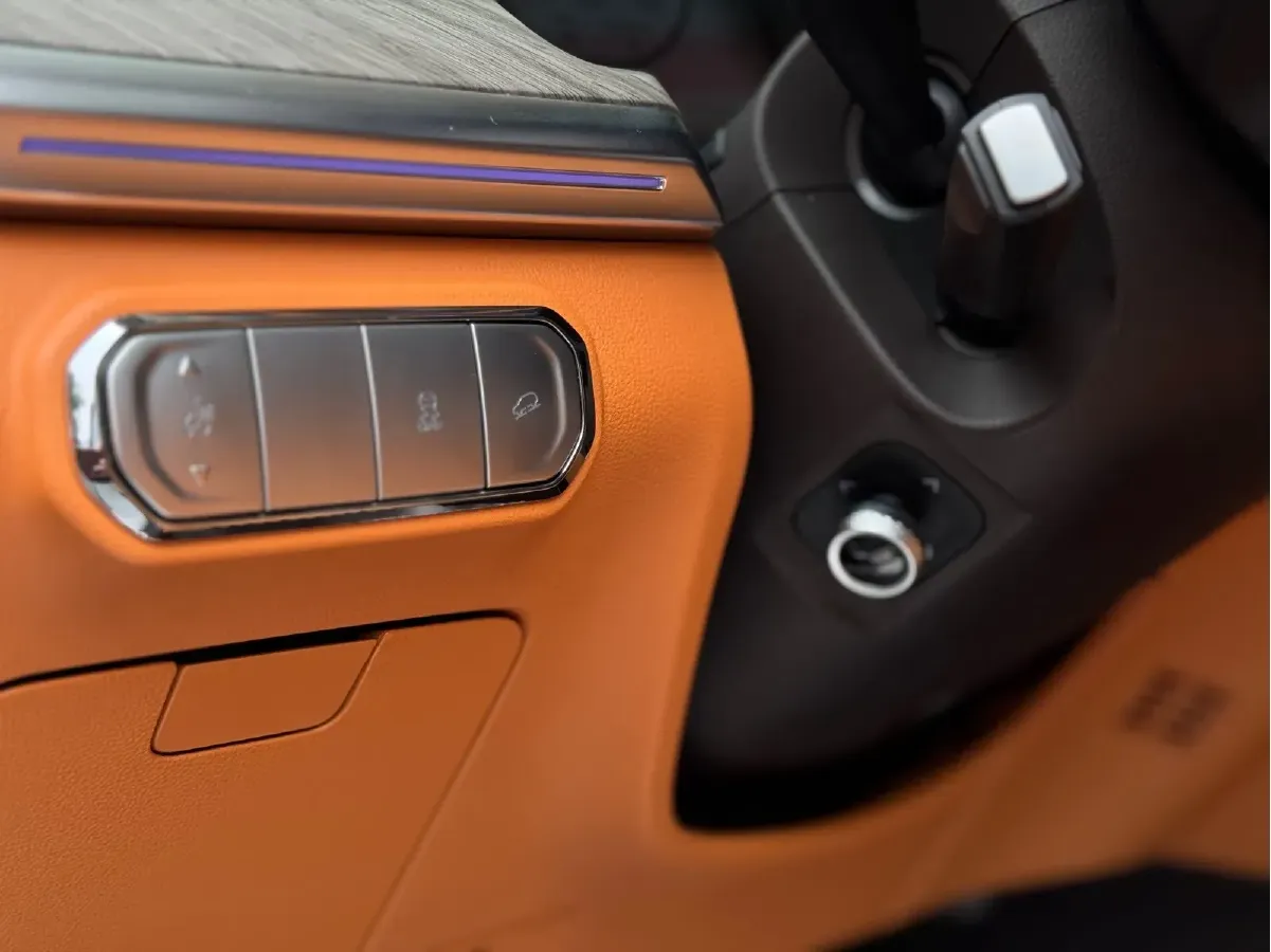 2023 Tank 500 3.0T 360HP V6 9AT,autocango,china used car exporter,china ev exporter,chinese used car exporter,chinese used ev exporter