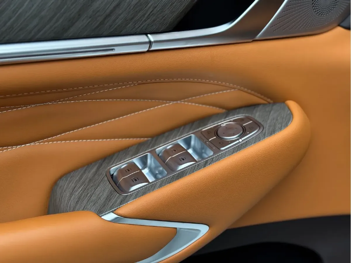 2023 Tank 500 3.0T 360HP V6 9AT,autocango,china used car exporter,china ev exporter,chinese used car exporter,chinese used ev exporter