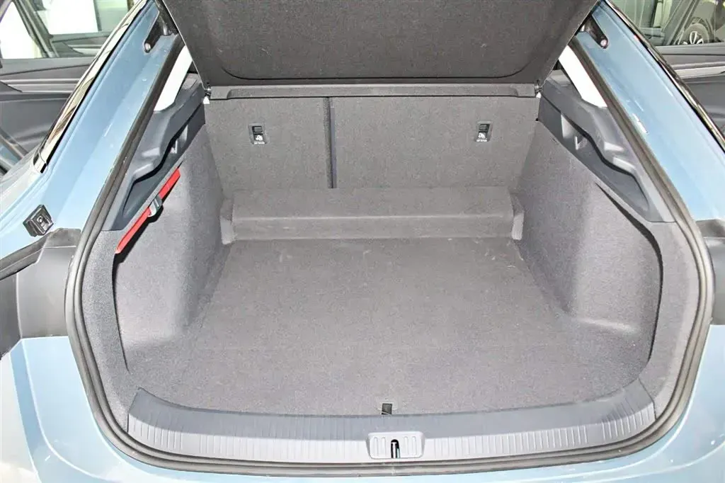 2024 Volkswagen ID.7 Vizzion BEV 84.8KWH,autocango,china used car exporter,china ev exporter,chinese used car exporter,chinese used ev exporter