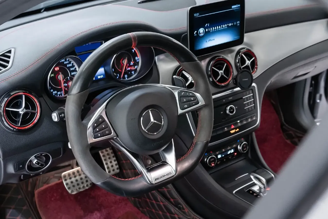 2017 Mercedes-Benz GLA AMG 2.0T 381HP L4 7DCT,autocango,china used car exporter,china ev exporter,chinese used car exporter,chinese used ev exporter