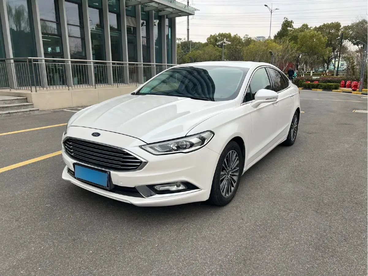 2017 Ford Mondeo 2.0T 204HP L4 6AT