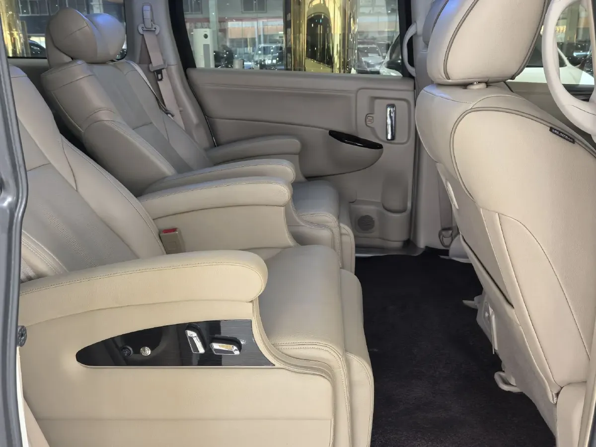 2015 Nissan Quest 3.5L 277HP V6 CVT,autocango,china used car exporter,china ev exporter,chinese used car exporter,chinese used ev exporter