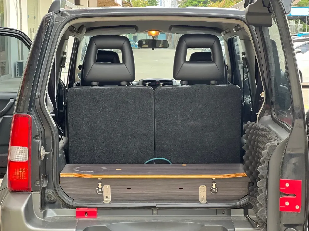 2009 Suzuki Jimny 1.3L 85HP L4 4AT,autocango,china used car exporter,china ev exporter,chinese used car exporter,chinese used ev exporter