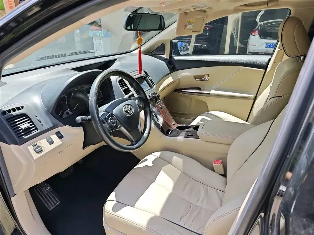 2013 Toyota Venza 2.7L 185HP L4 6AT,autocango,china used car exporter,china ev exporter,chinese used car exporter,chinese used ev exporter