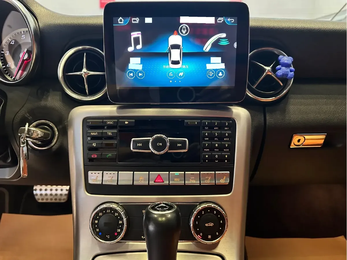 2011 Mercedes-Benz SLK Class 1.8T 184HP L4 7AT,autocango,china used car exporter,china ev exporter,chinese used car exporter,chinese used ev exporter