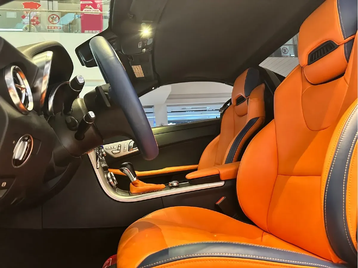 2011 Mercedes-Benz SLK Class 1.8T 184HP L4 7AT,autocango,china used car exporter,china ev exporter,chinese used car exporter,chinese used ev exporter