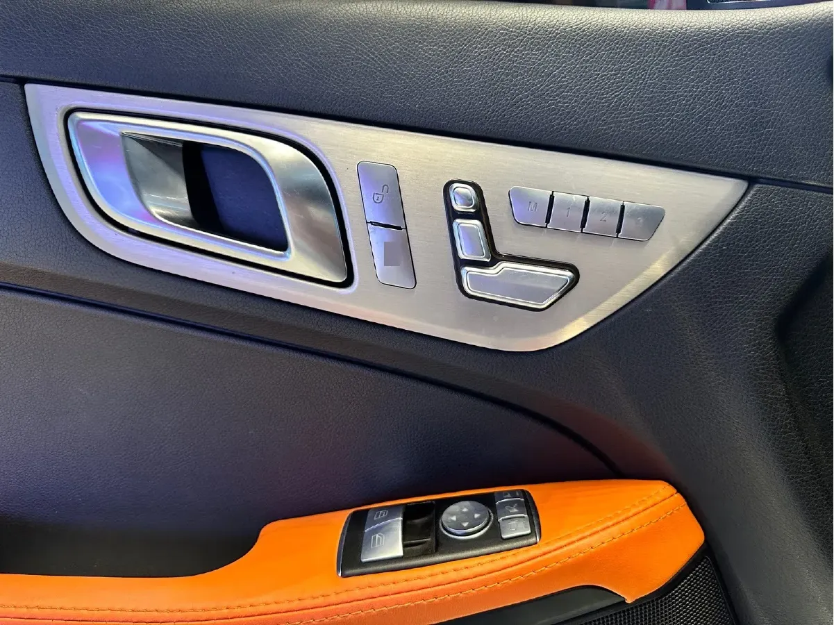 2011 Mercedes-Benz SLK Class 1.8T 184HP L4 7AT,autocango,china used car exporter,china ev exporter,chinese used car exporter,chinese used ev exporter