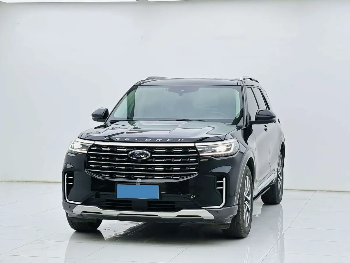 2023 Ford Explorer 2.3T 276HP L4 10AT