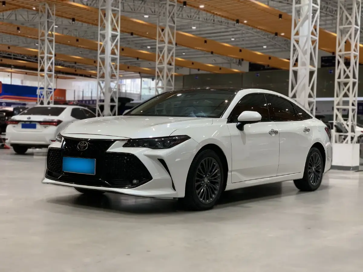 2019 Toyota Avalon 2.5L 209HP L4 8AT