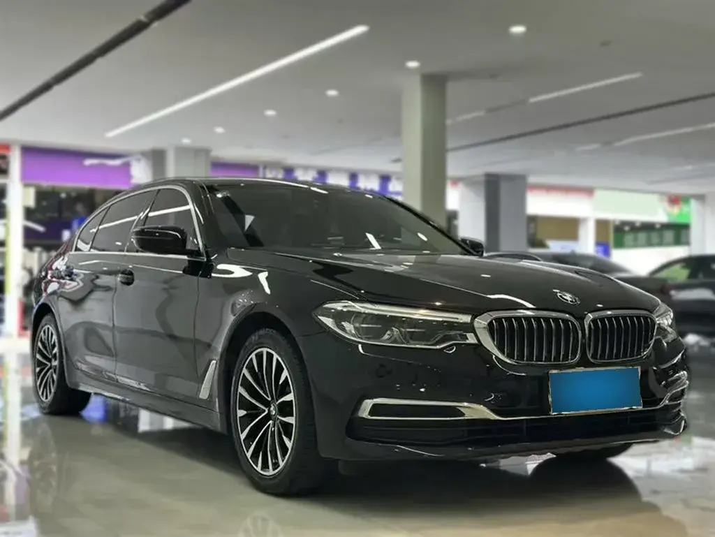 2021 BMW 5 Series 2.0T 252HP L4 8AT