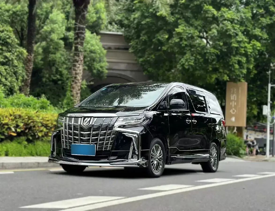 2011 Toyota Alphard 3.5L 275HP V6 6AT