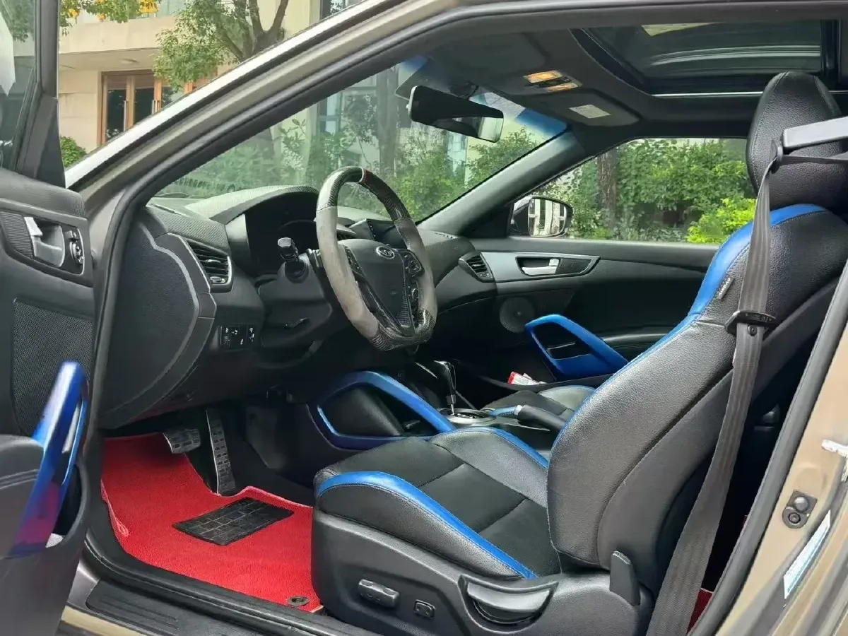 2015 Hyundai Veloster 1.6T 204HP L4 7DCT,autocango,china used car exporter,china ev exporter,chinese used car exporter,chinese used ev exporter