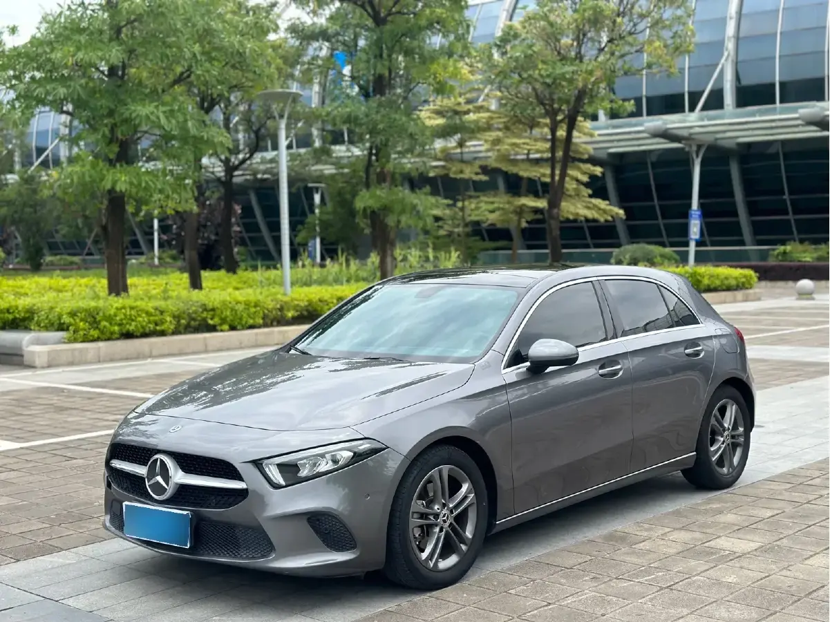 2019 Mercedes-Benz A Class 1.3T 163HP L4 7DCT