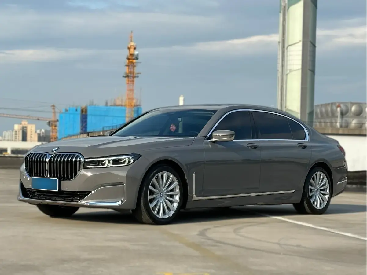 2021 BMW 7 Series 2.0T 265HP L4 8AT