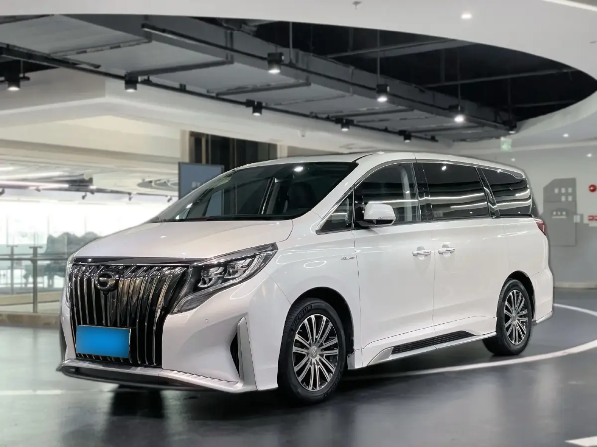 2021 GAC Trumpchi M8 2.0T 252HP L4 8AT