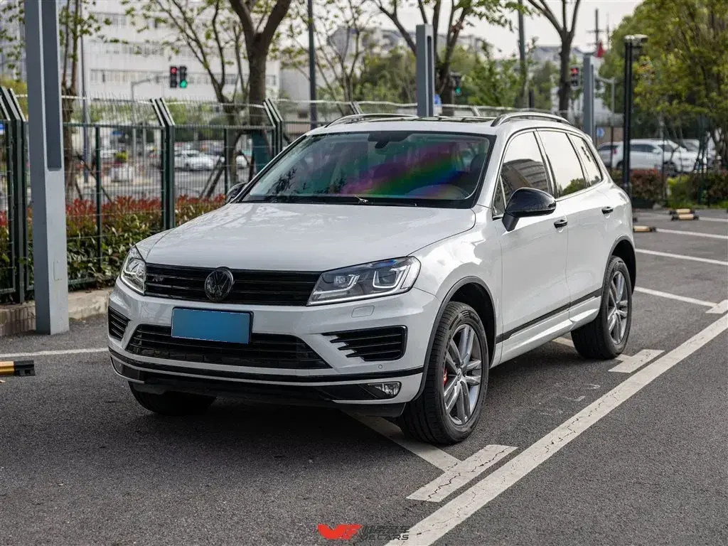 2017 Volkswagen Touareg 3.0T 320HP V6 8AT