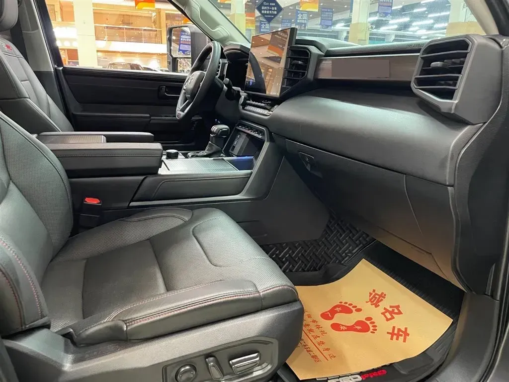 2023 HongQi H6 2.0T 224HP L4 8AT,autocango,china used car exporter,china ev exporter,chinese used car exporter,chinese used ev exporter