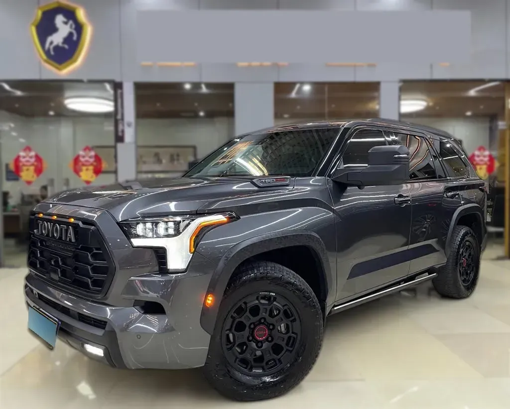 2023 HongQi H6 2.0T 224HP L4 8AT,autocango,china used car exporter,china ev exporter,chinese used car exporter,chinese used ev exporter