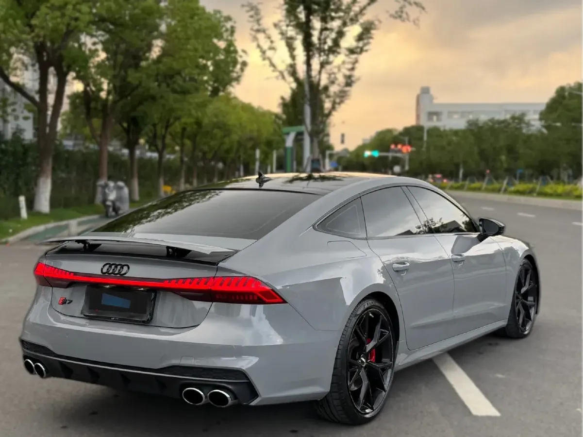 2020 Audi S7 2.9T 450HP V6 8AT,autocango,china used car exporter,china ev exporter,chinese used car exporter,chinese used ev exporter