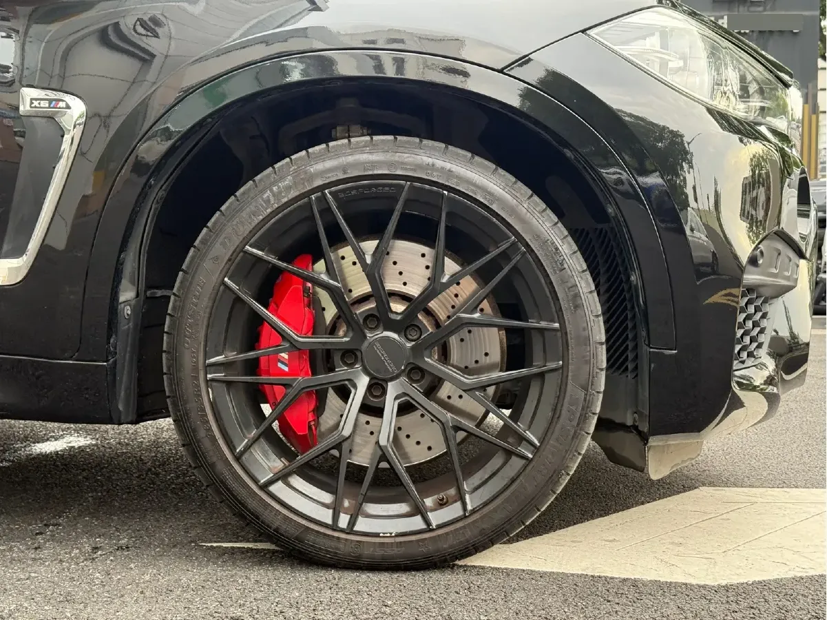 2015 BMW X6 M 4.4T 575HP V8 8AT,autocango,china used car exporter,china ev exporter,chinese used car exporter,chinese used ev exporter