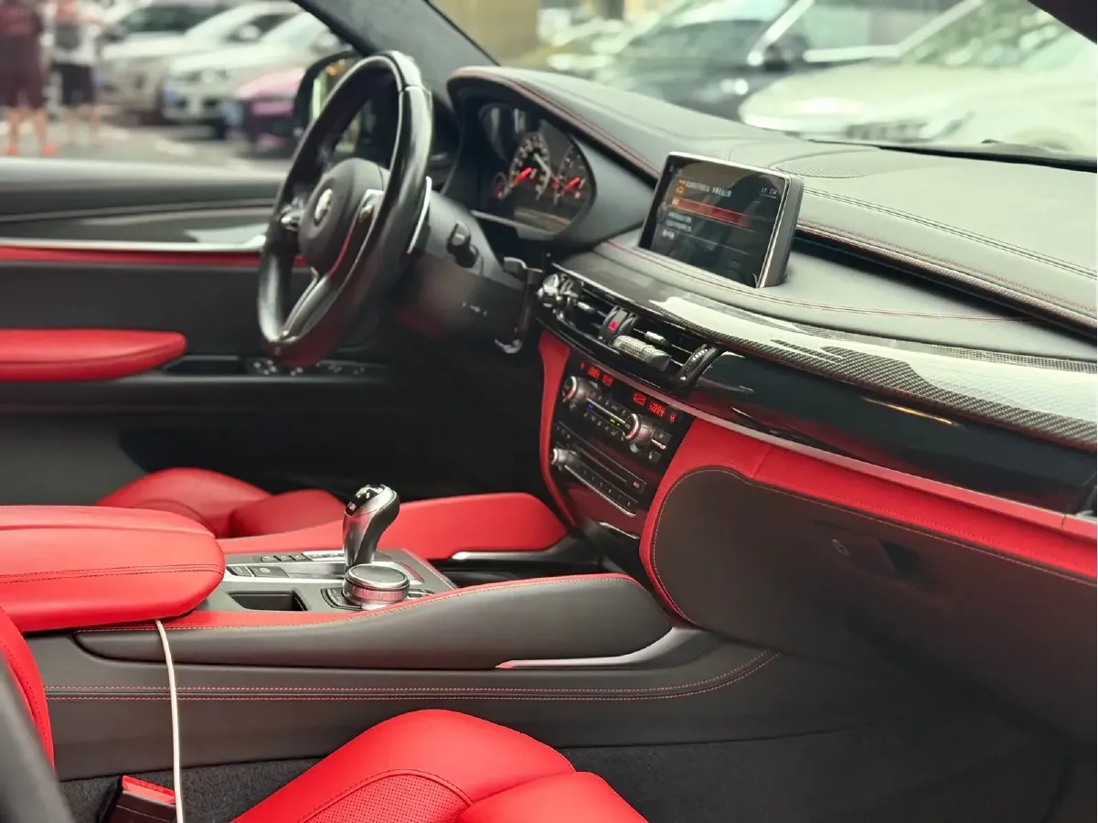 2015 BMW X6 M 4.4T 575HP V8 8AT,autocango,china used car exporter,china ev exporter,chinese used car exporter,chinese used ev exporter