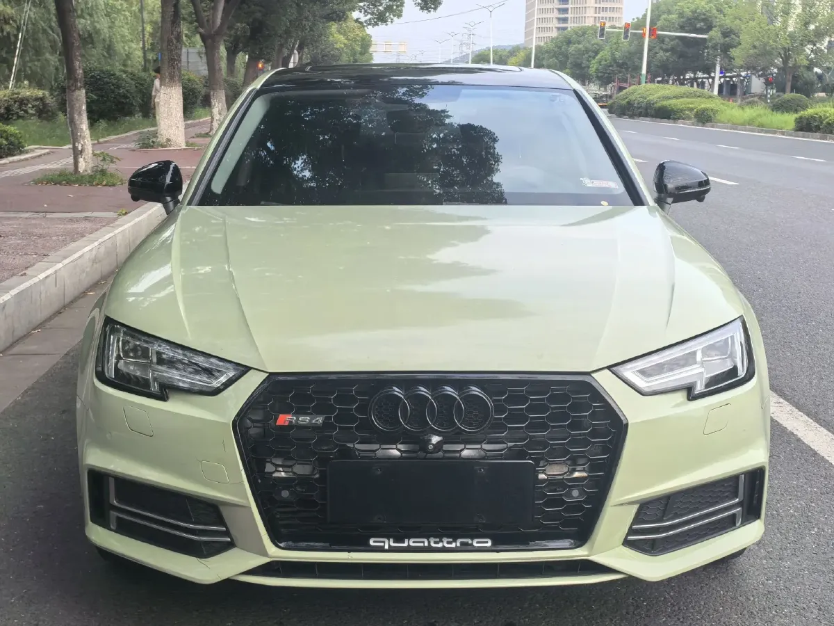 2018 Audi A4L 2.0T 252HP L4 7DCT,autocango,china used car exporter,china ev exporter,chinese used car exporter,chinese used ev exporter