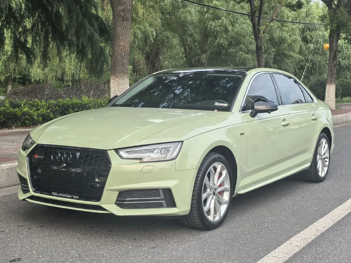 2018 Audi A4L 2.0T 252HP L4 7DCT,autocango,china used car exporter,china ev exporter,chinese used car exporter,chinese used ev exporter