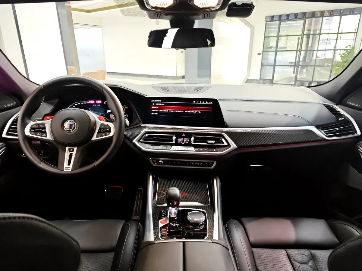 2022 BMW X6 M 4.4T 600HP V8 8AT,autocango,china used car exporter,china ev exporter,chinese used car exporter,chinese used ev exporter