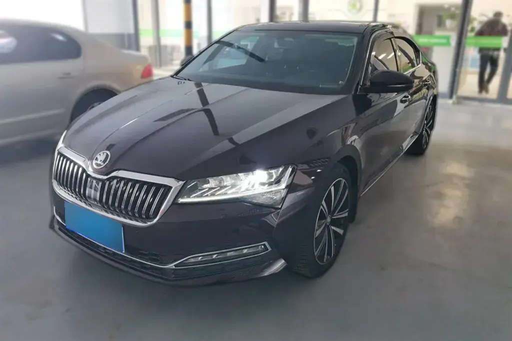 2019 Skoda Superb 2.0T 186HP L4 7DCT