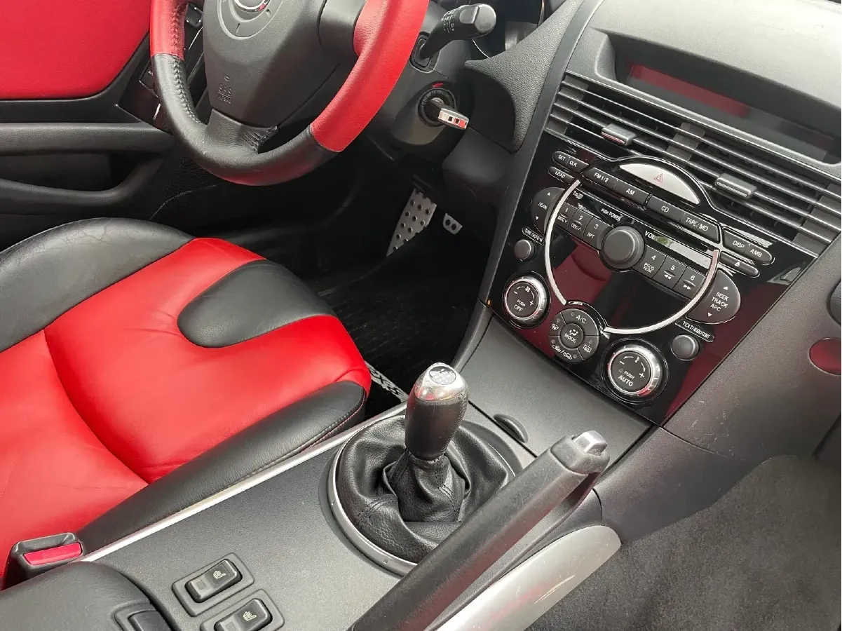 2004 Mazda RX-8 1.3L 209HP R2 6MT,autocango,china used car exporter,china ev exporter,chinese used car exporter,chinese used ev exporter