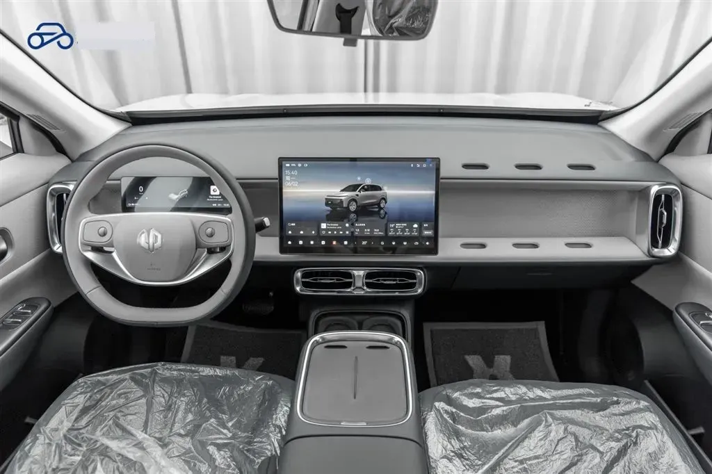 2025 Leapmotor B10 BEV 56.2KWH,autocango,china used car exporter,china ev exporter,chinese used car exporter,chinese used ev exporter