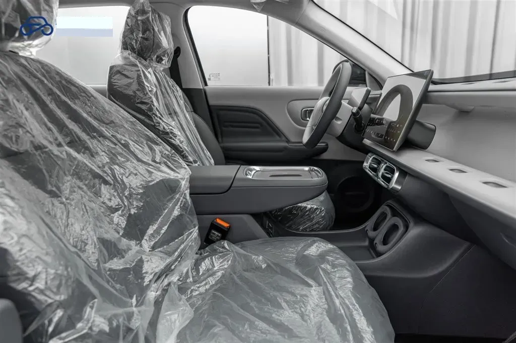 2025 Leapmotor B10 BEV 56.2KWH,autocango,china used car exporter,china ev exporter,chinese used car exporter,chinese used ev exporter