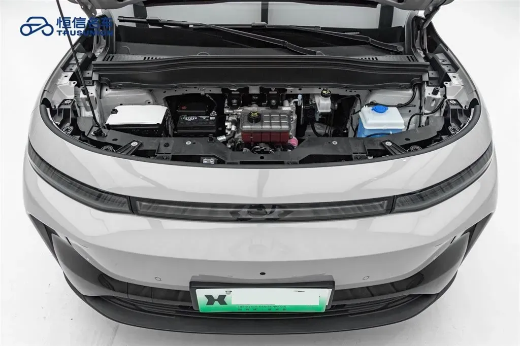 2025 Leapmotor B10 BEV 56.2KWH,autocango,china used car exporter,china ev exporter,chinese used car exporter,chinese used ev exporter