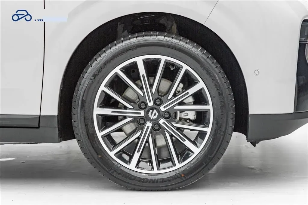 2025 Leapmotor B10 BEV 56.2KWH,autocango,china used car exporter,china ev exporter,chinese used car exporter,chinese used ev exporter