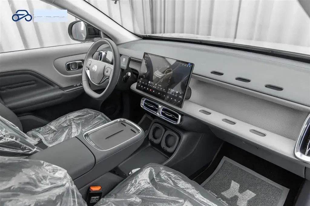 2025 Leapmotor B10 BEV 56.2KWH,autocango,china used car exporter,china ev exporter,chinese used car exporter,chinese used ev exporter