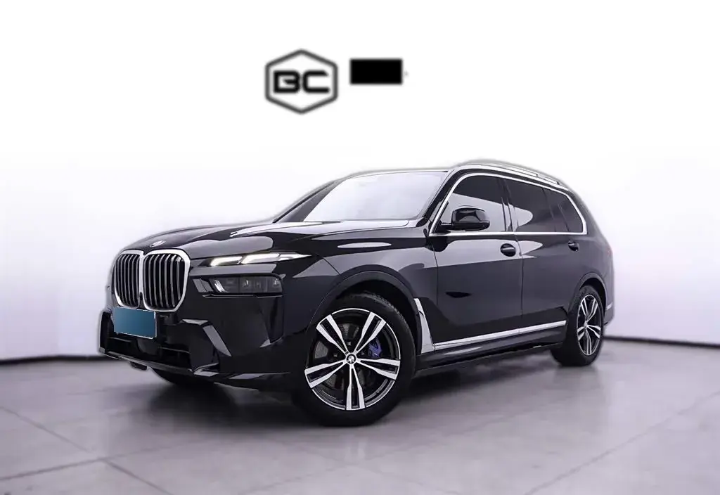 2023 BMW X7 3.0T 381HP L6 8AT 2023 BMW X7 3.0T 381HP L6 8AT