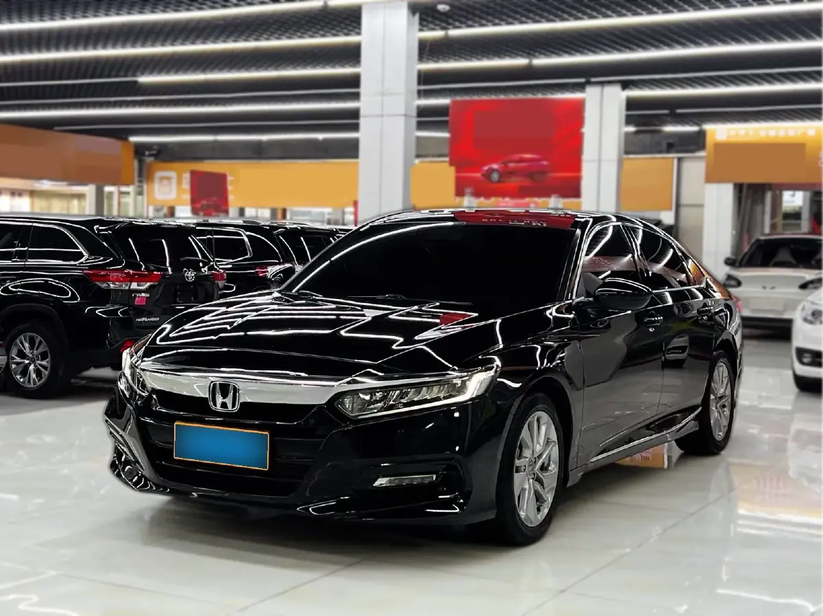 2018 Honda Accord 1.5T 194HP L4 CVT