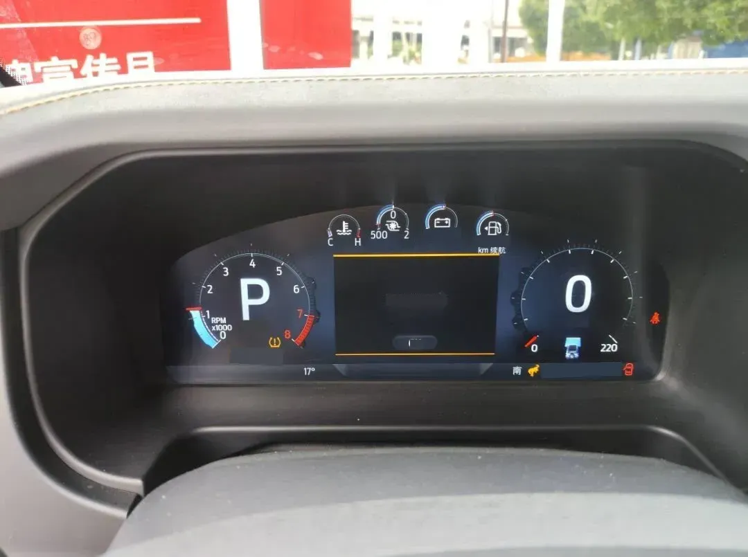 2024 Ford Bronco 2.3T 275HP L4 10AT,autocango,china used car exporter,china ev exporter,chinese used car exporter,chinese used ev exporter