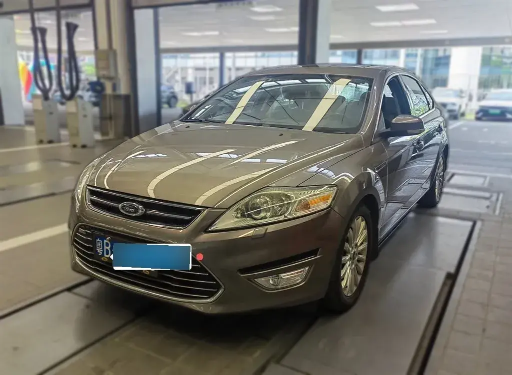 2011 Ford Mondeo 2.0T 203HP L4 6DCT