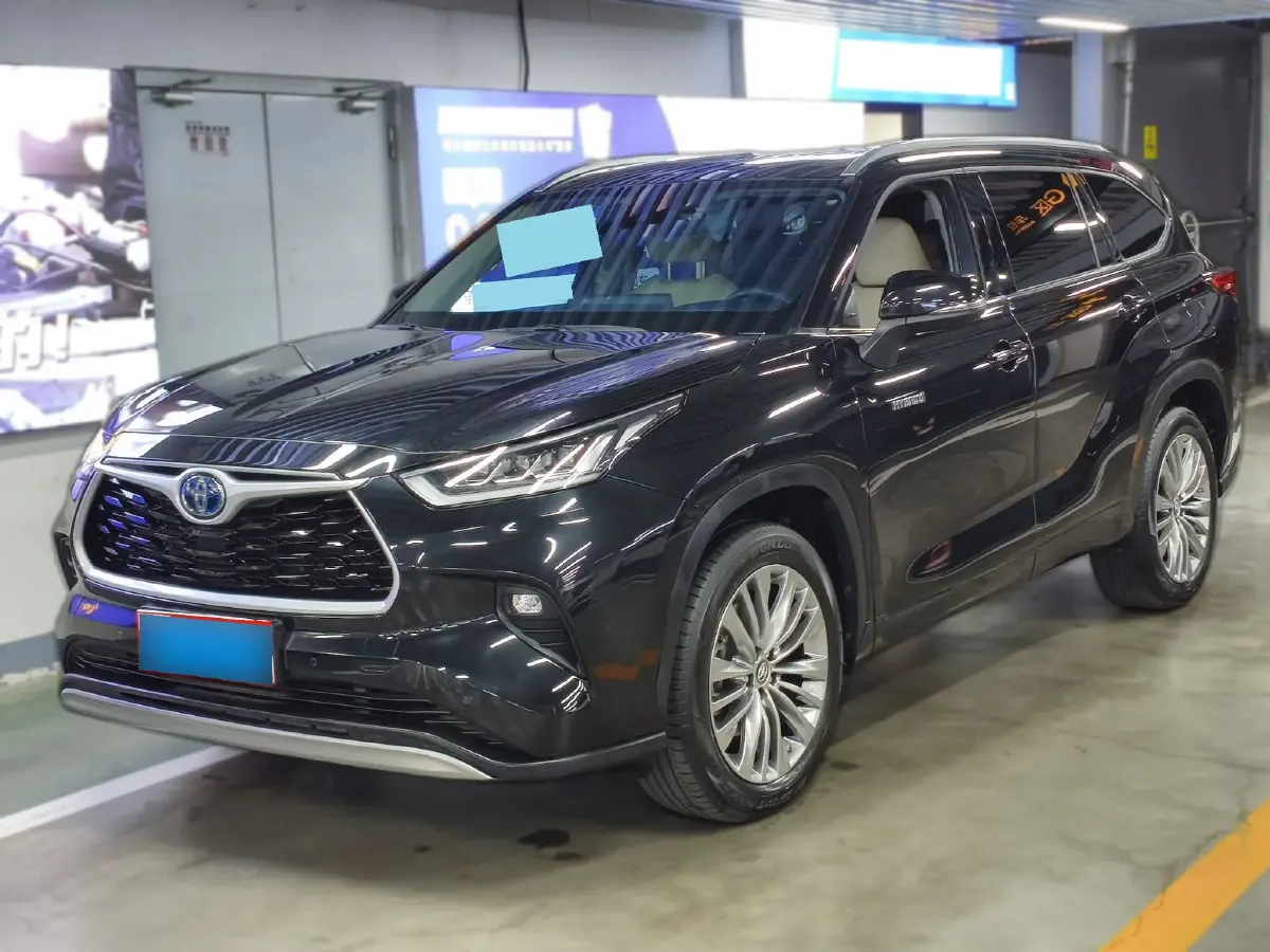 2022 Toyota Highlander 2.5L 192HP L4 E-CVT Hybrid