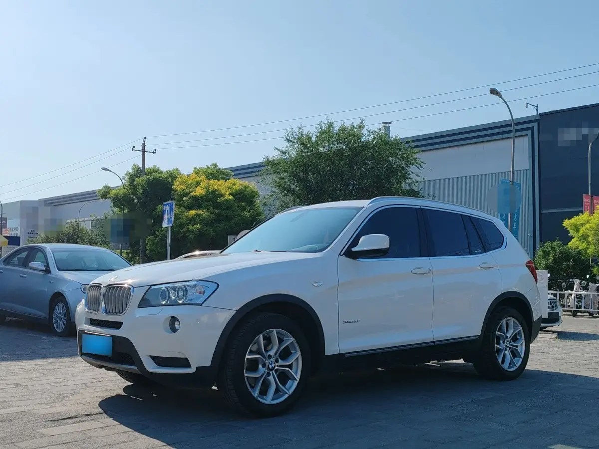 2011 BMW X3 3.0L 258HP L6 8AT