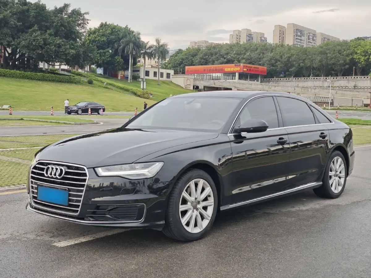 2018 Audi A6L 1.8T 190HP L4 7DCT