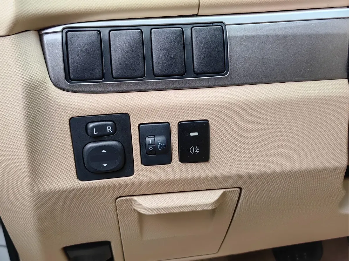 2012 Toyota Previa 2.4L 170HP L4 CVT,autocango,china used car exporter,china ev exporter,chinese used car exporter,chinese used ev exporter