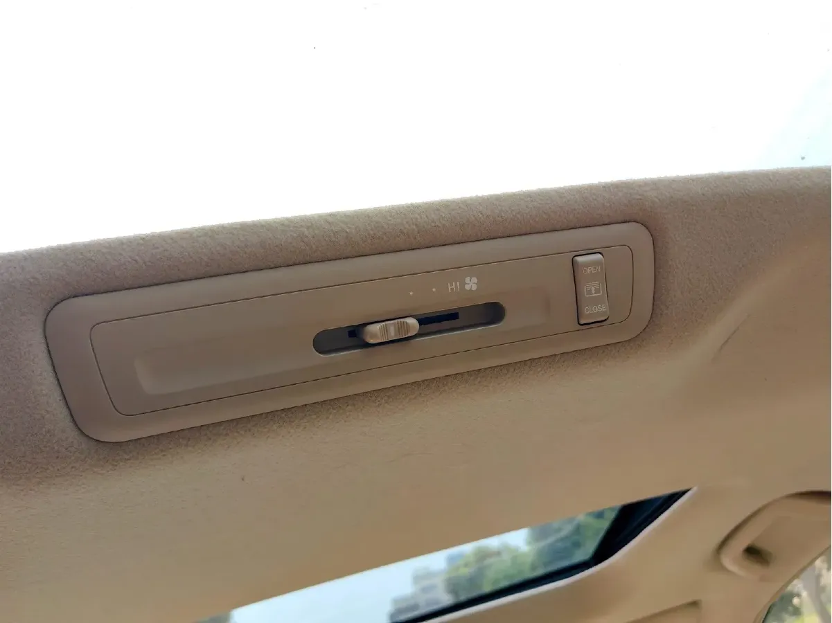 2012 Toyota Previa 2.4L 170HP L4 CVT,autocango,china used car exporter,china ev exporter,chinese used car exporter,chinese used ev exporter