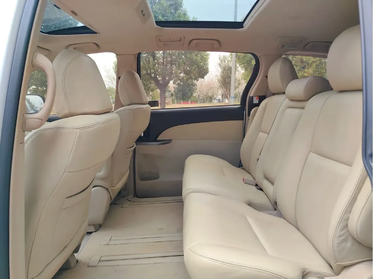 2012 Toyota Previa 2.4L 170HP L4 CVT,autocango,china used car exporter,china ev exporter,chinese used car exporter,chinese used ev exporter