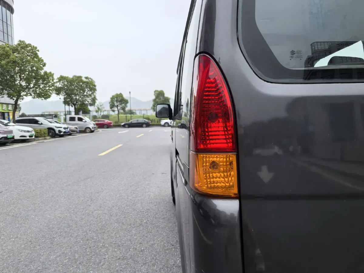 2007 Suzuki Landy 1.4L 95HP L4 5MT,autocango,china used car exporter,china ev exporter,chinese used car exporter,chinese used ev exporter