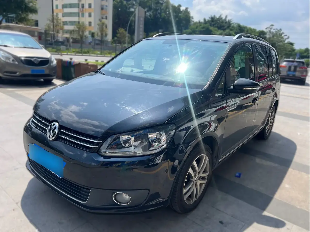 2011 Volkswagen Touran 1.4T 131HP L4 7DCT